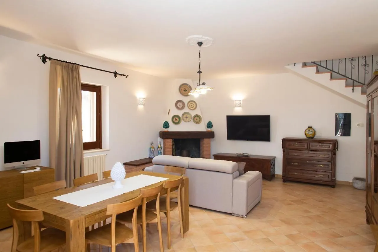 Tatil Evi Feudo Giglio Country Charme Villa Calatafimi