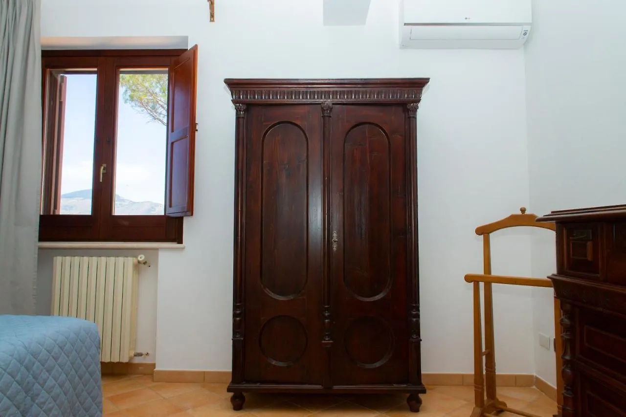 Feudo Giglio Country Charme Villa Calatafimi 0*,