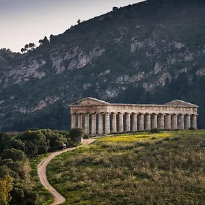 Helimos Segesta Temple-castellammare Bed and breakfast
